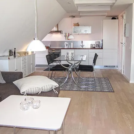 In With Wifi And Outdoor Swimming Pool Appartement